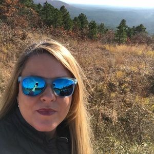 Meet your Posher, Rhonda